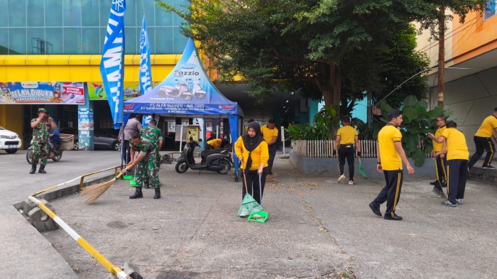 Pasar Ramayana Bangkinang Lebih Bersih Berkat Sinergi Polri, TNI, dan Masyarakat!
